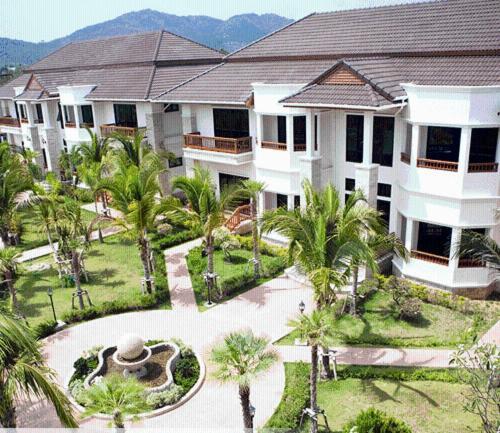 Rawai Grand House -Sha Plus Экстерьер фото