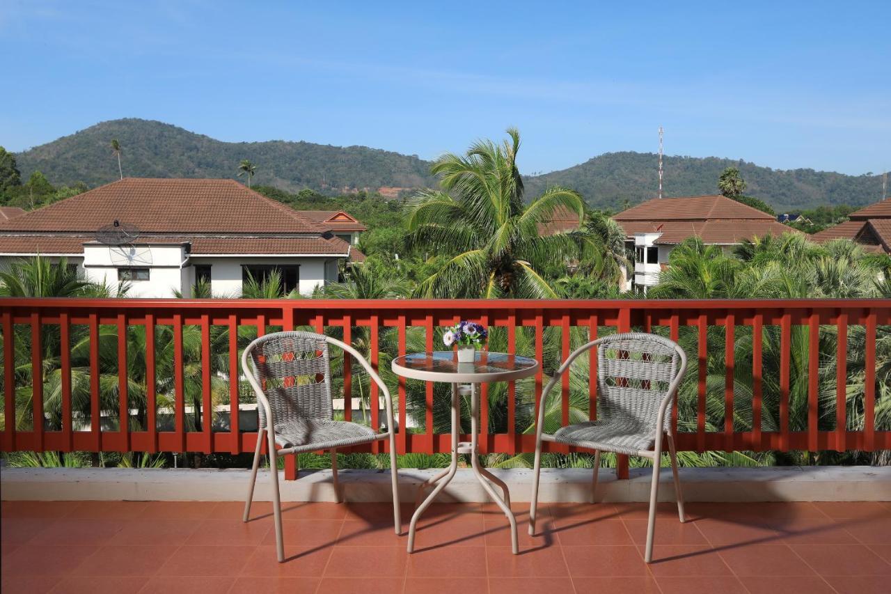 Rawai Grand House -Sha Plus Экстерьер фото