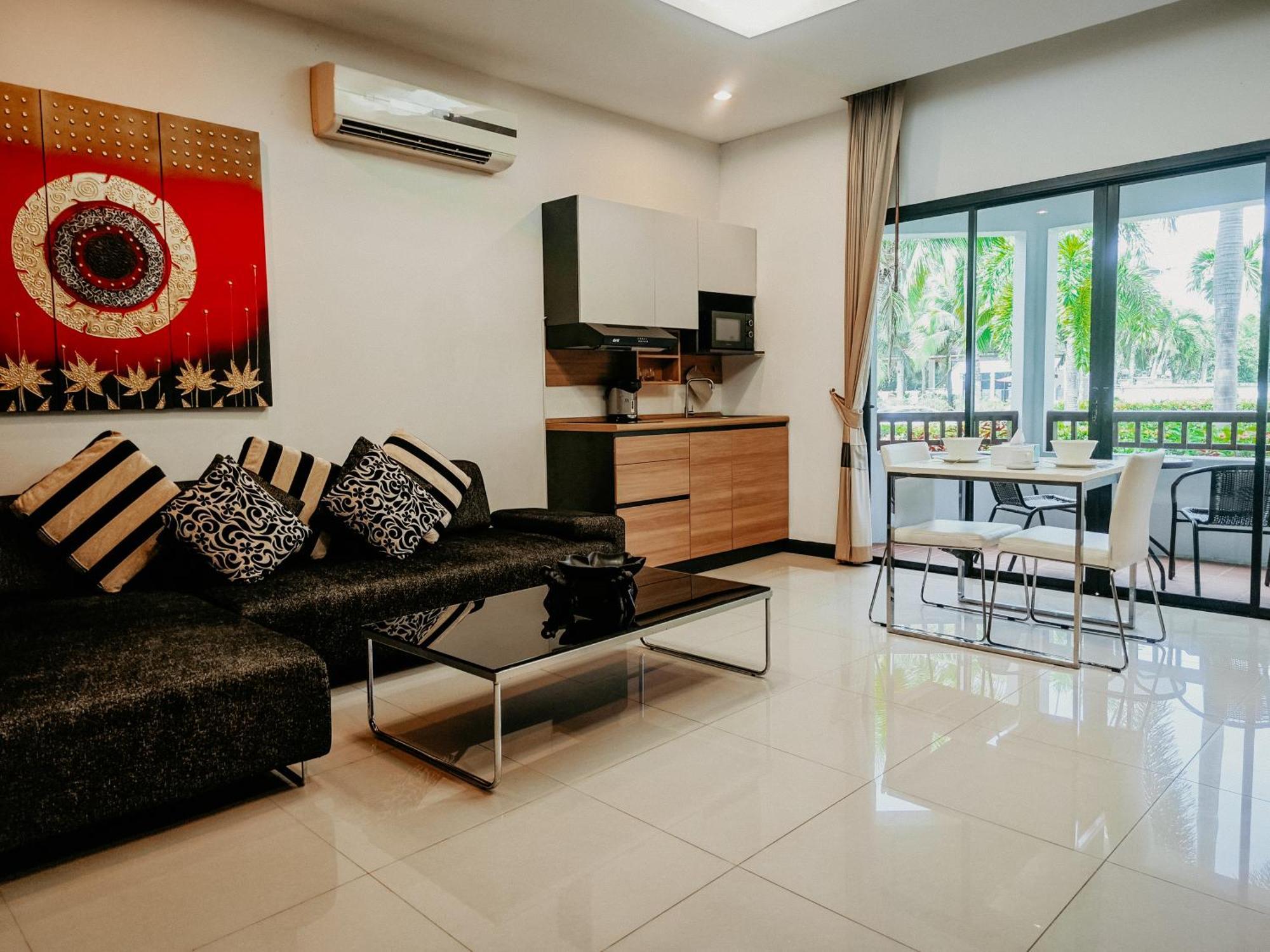 Rawai Grand House -Sha Plus Экстерьер фото