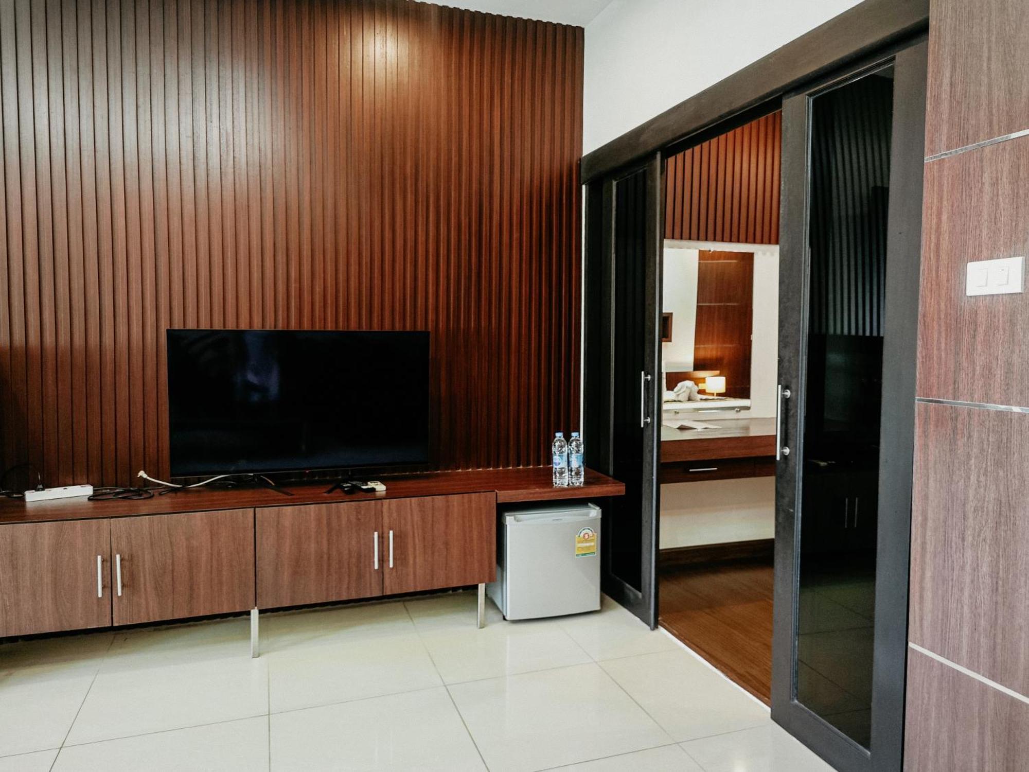 Rawai Grand House -Sha Plus Экстерьер фото